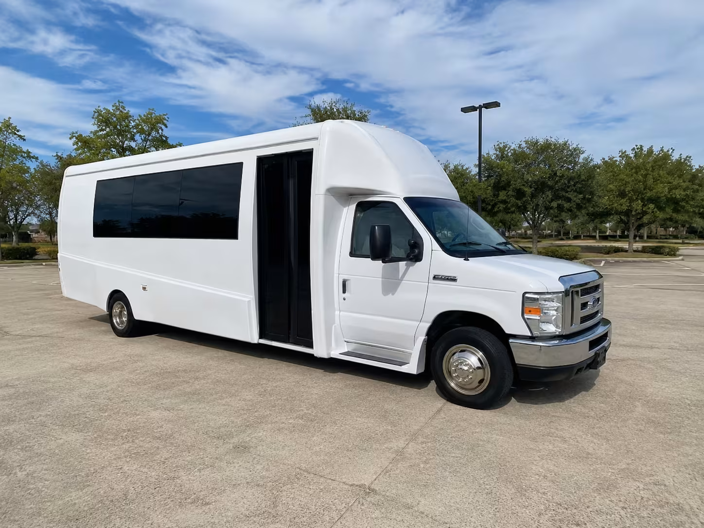 diamond bar party bus rentals for birthdays and bachelorette parties