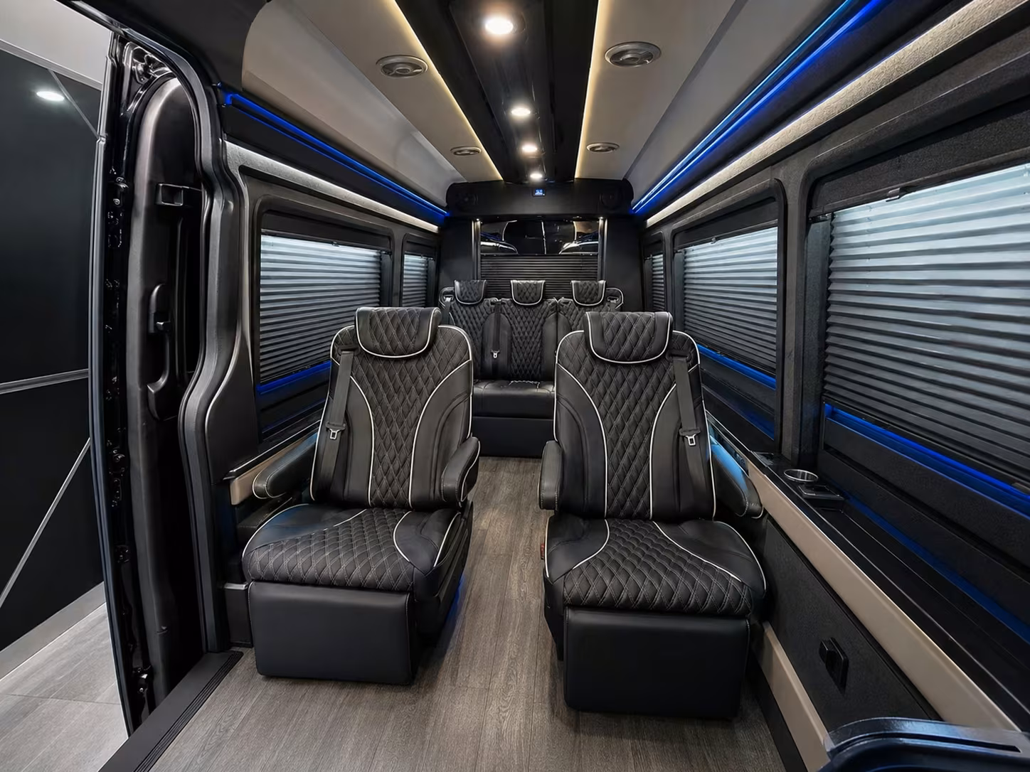 multi stop airport shuttle buses in diamond bar and pomona valley